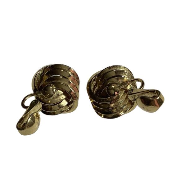 Vintage Signed Trifari Gold Toned Knot Clip On Earrings - Picture 7 of 8